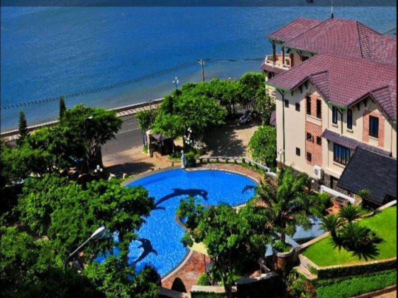 Beachfront Hotel Vung Tau Exterior photo