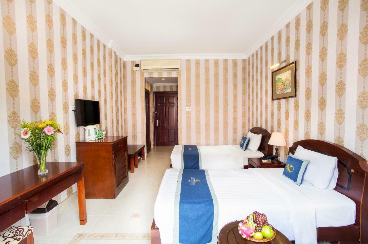 Beachfront Hotel Vung Tau Exterior photo