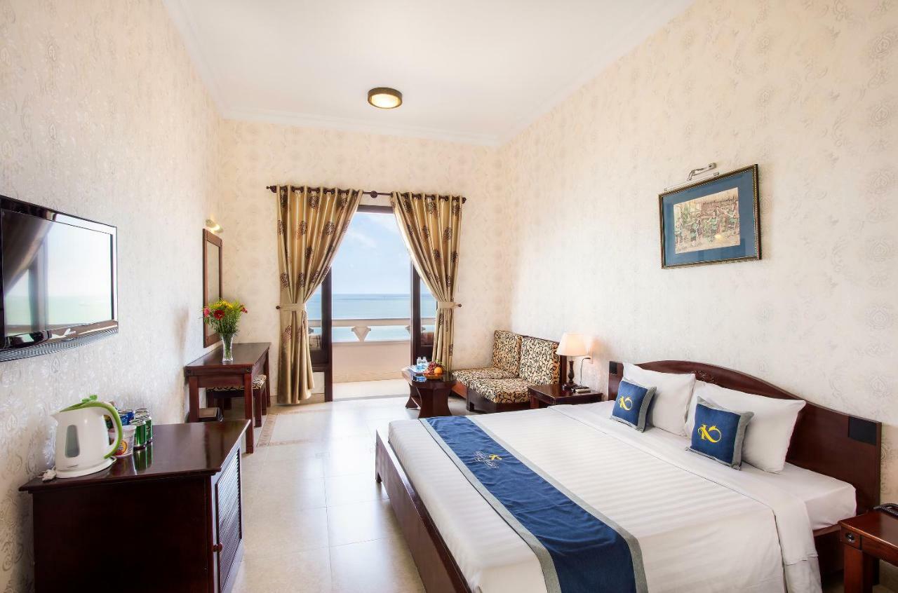 Beachfront Hotel Vung Tau Exterior photo